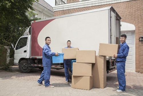 Local student flat move in Uxbridge with access challenges